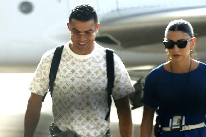 Cristiano Ronaldo con doble de Goegina Rodríguez