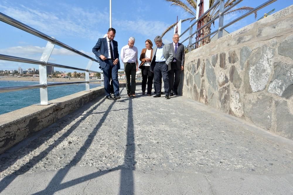 Inicio de las obras del paseo marítimo que unirá las playas de San Agustín con la de Las Burras.