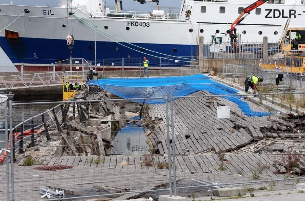 El Puerto tapa con red anticaídas el socavón provocado por el accidente de O Marisquiño