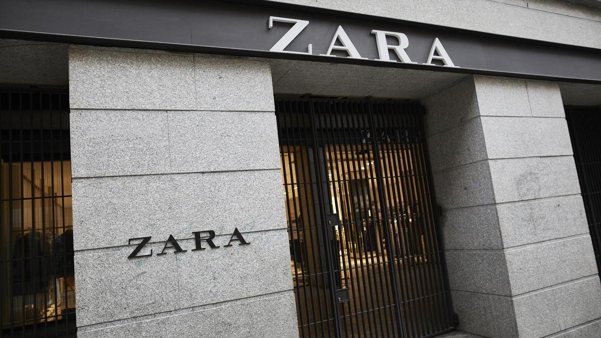 ZARA se desboca y revoluciona su catálogo con este reivindicativo y transparente diseño