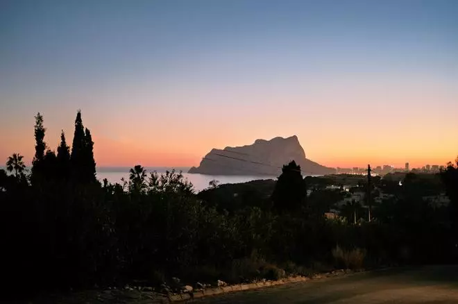 Parece Tailandia pero es Alicante: descubre esta impresionante ruta entre calas y acantilados