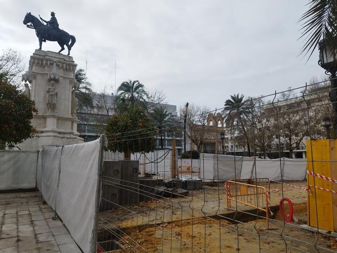 Continúan las obras en la Plaza Nueva de Sevilla