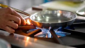Las cocinas de gas emiten grandes cantidades de partículas tóxicas