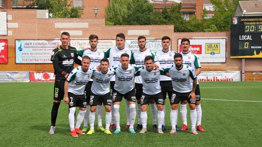 Once inicial del Mérida en el partido ante el Navalcarnero.