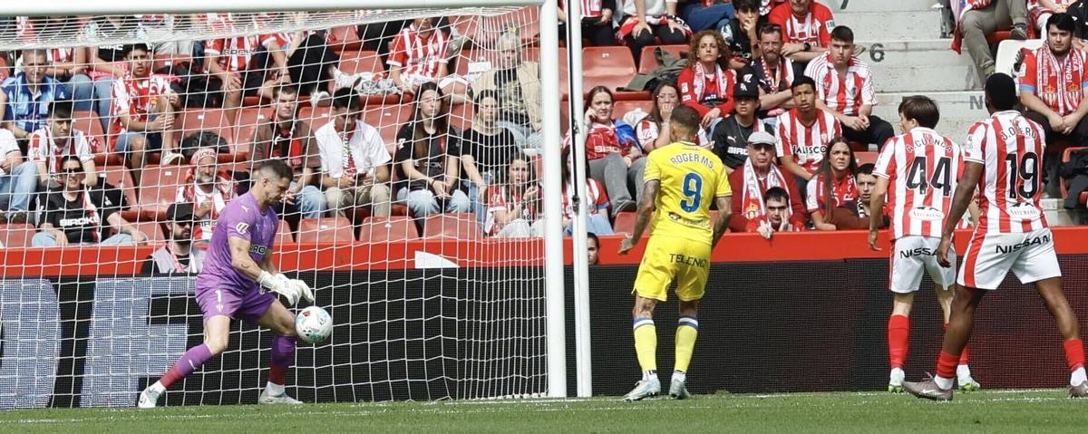 EN IMÁGENES: Victoria del Sporting frente al Cádiz en El Molinón