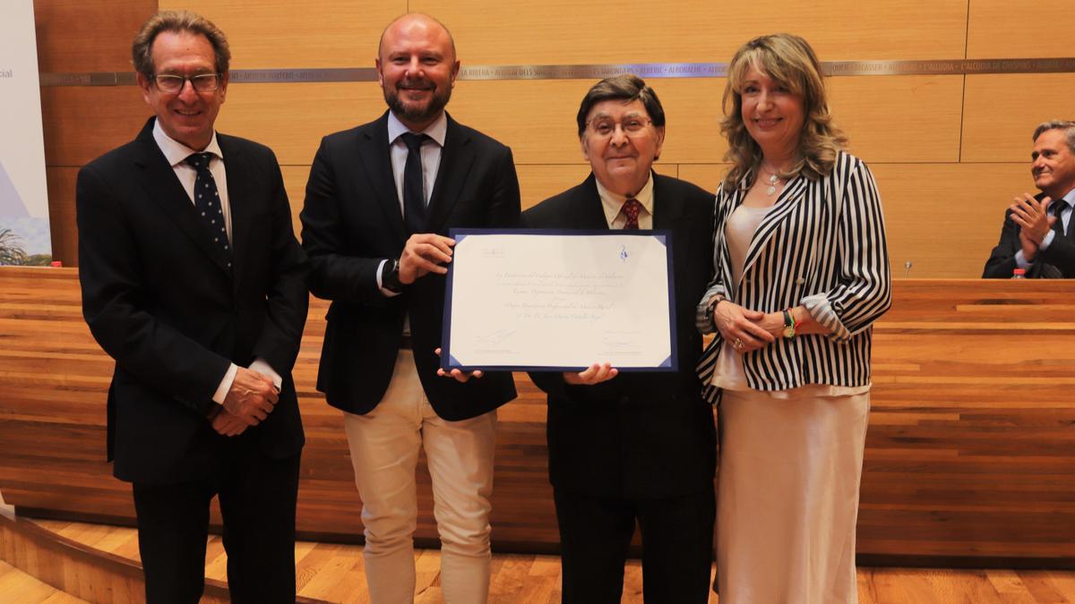 Reconocimiento al médico rural José María Catalá