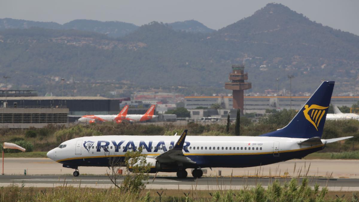 Idas y venidas en el aeropuerto barcelonés de El Prat el último día de julio