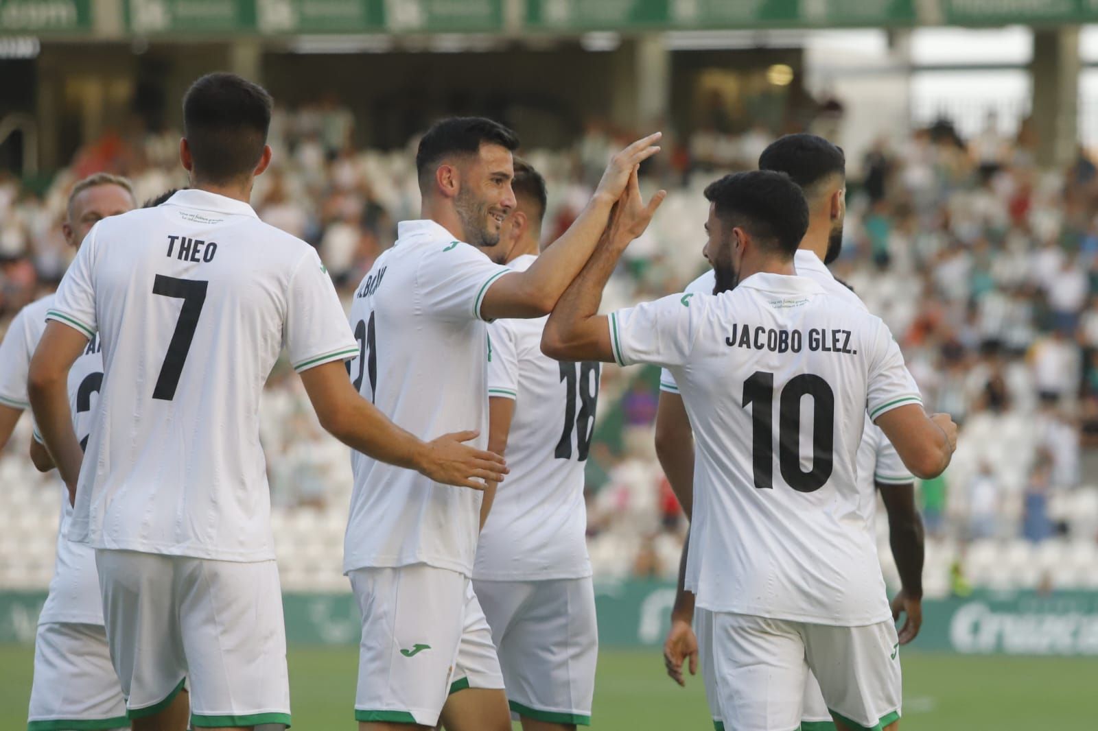 El Córdoba de Segunda se presenta ante su afición