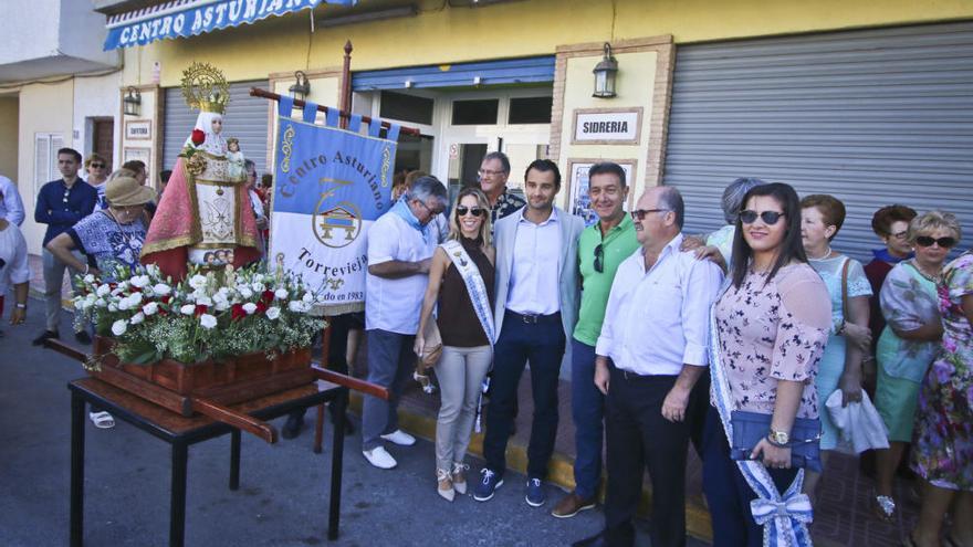La comunidad asturiana de Torrevieja honra a La Santina