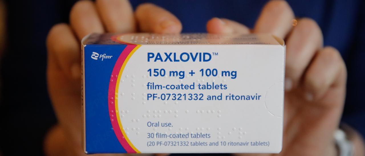 Una caja de Paxlovid, el antiviral de Pfizer contra el Covid-19.