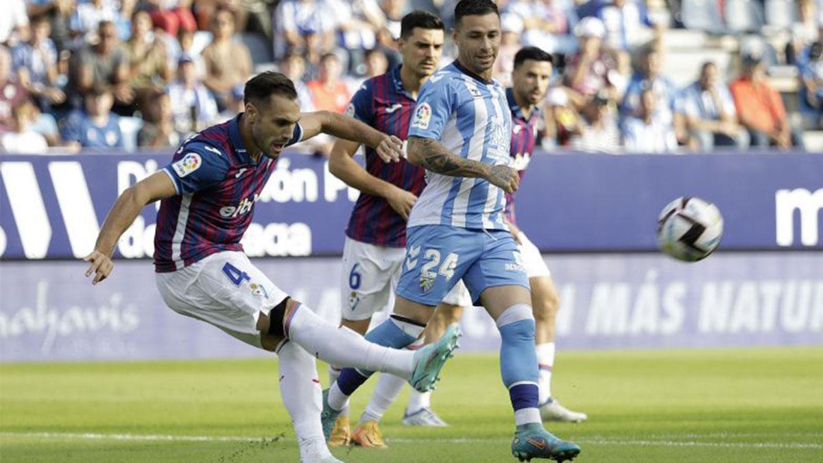Málaga - Eibar | El gol de Quique González