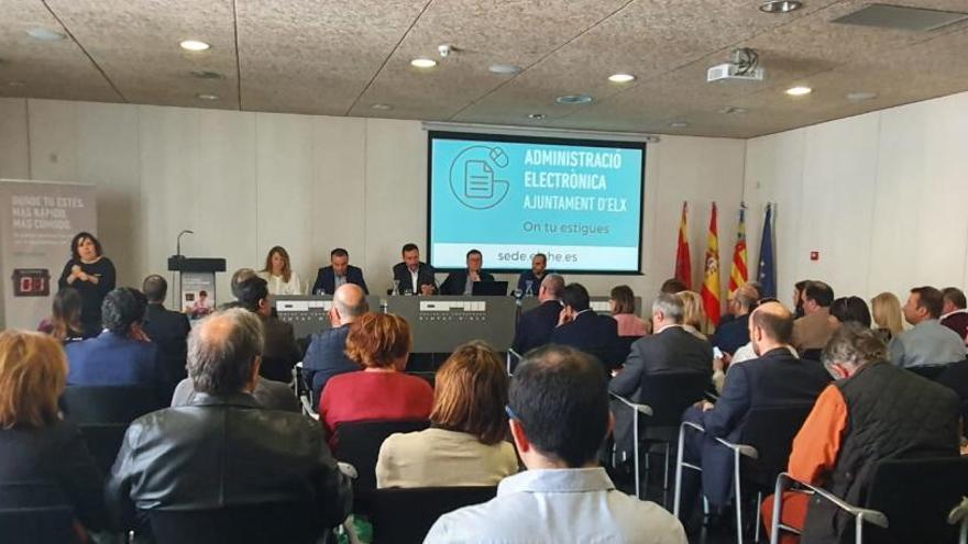 Primer día para hacer trámites online con el Ayuntamiento de Elche