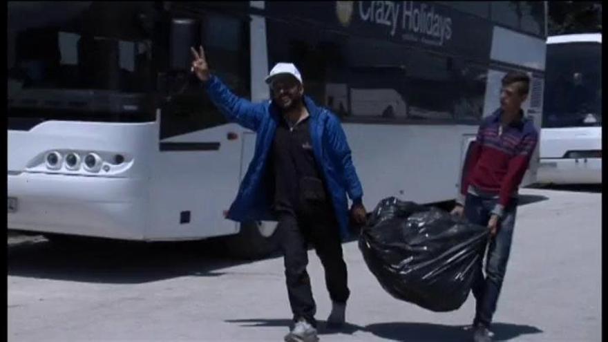 Grecia comienza a trasladar a los refugiados de Idomeni
