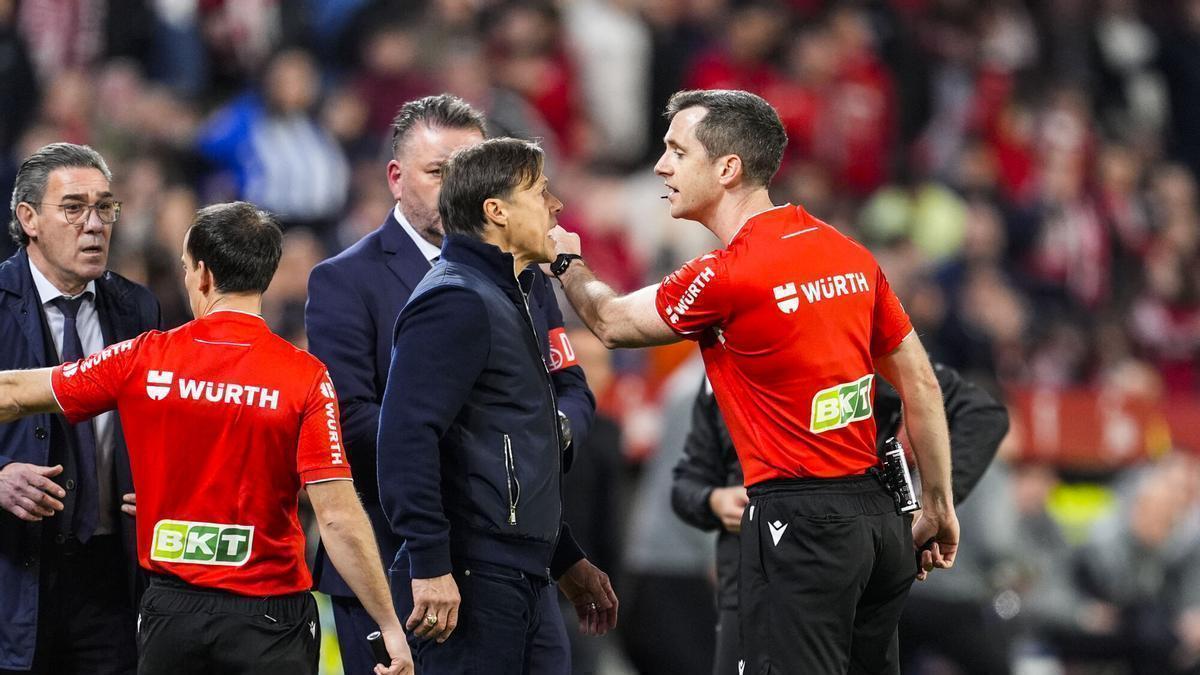 “Sos un pendejo”: la frase que pone a Almeyda al borde de una dura sanción