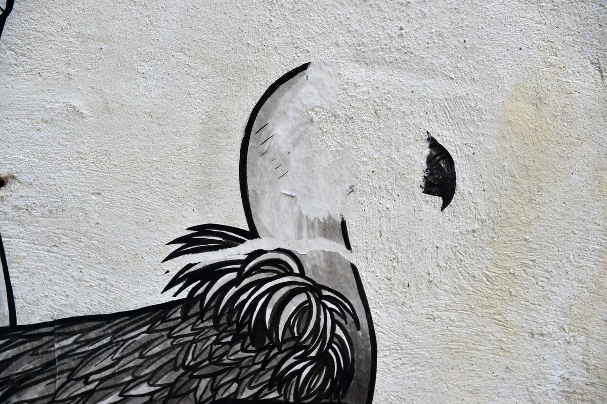 Parte del  mural dañado en la Plaza de San Martín
