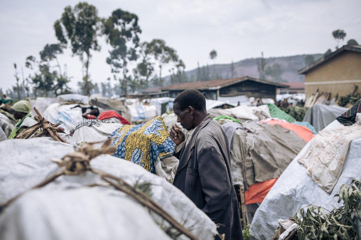 Desplazados a causa de los enfrentamientos cerca de Goma, en el Congo. En casi seis meses de enfrentamientos, más de 300.000 personas han huido de sus hogares.