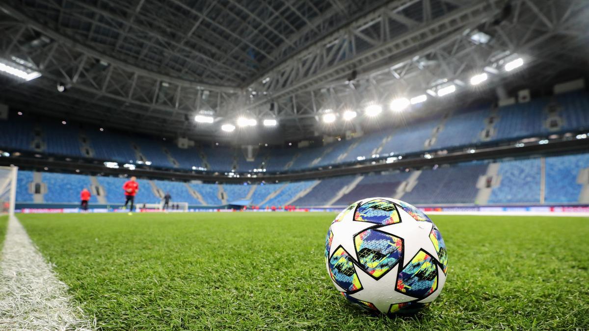 La UEFA traslada la final de la Champions League de San Petersburgo a París tras la invasión rusa.