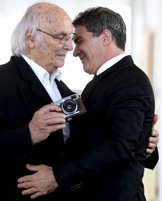 ANTONIO BANDERAS RECIBE EL PREMIO NACIONAL DE ...