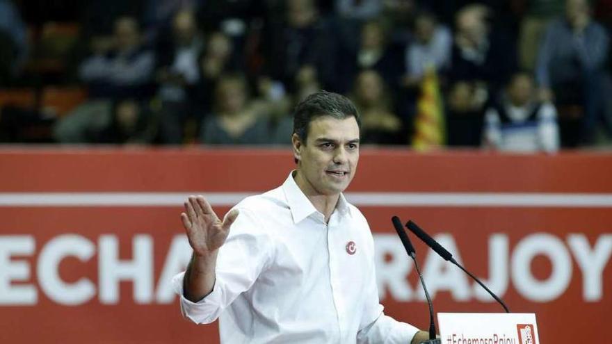 Pedro Sánchez, en el mitin de cierre de campaña en Barcelona. // Andreu Dalmau