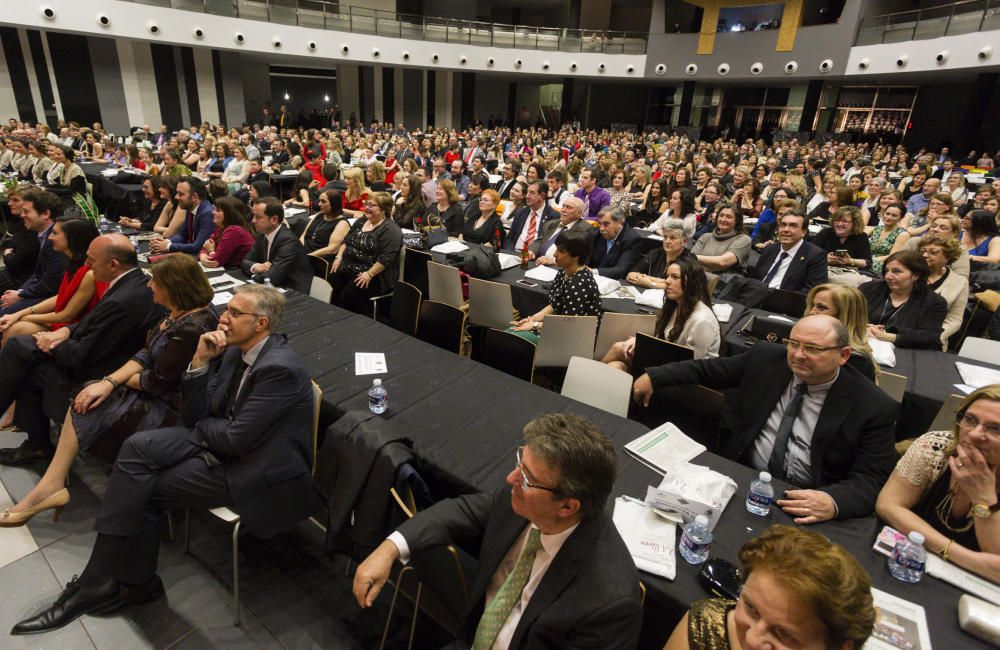 Homenaje a las comisiones del sector