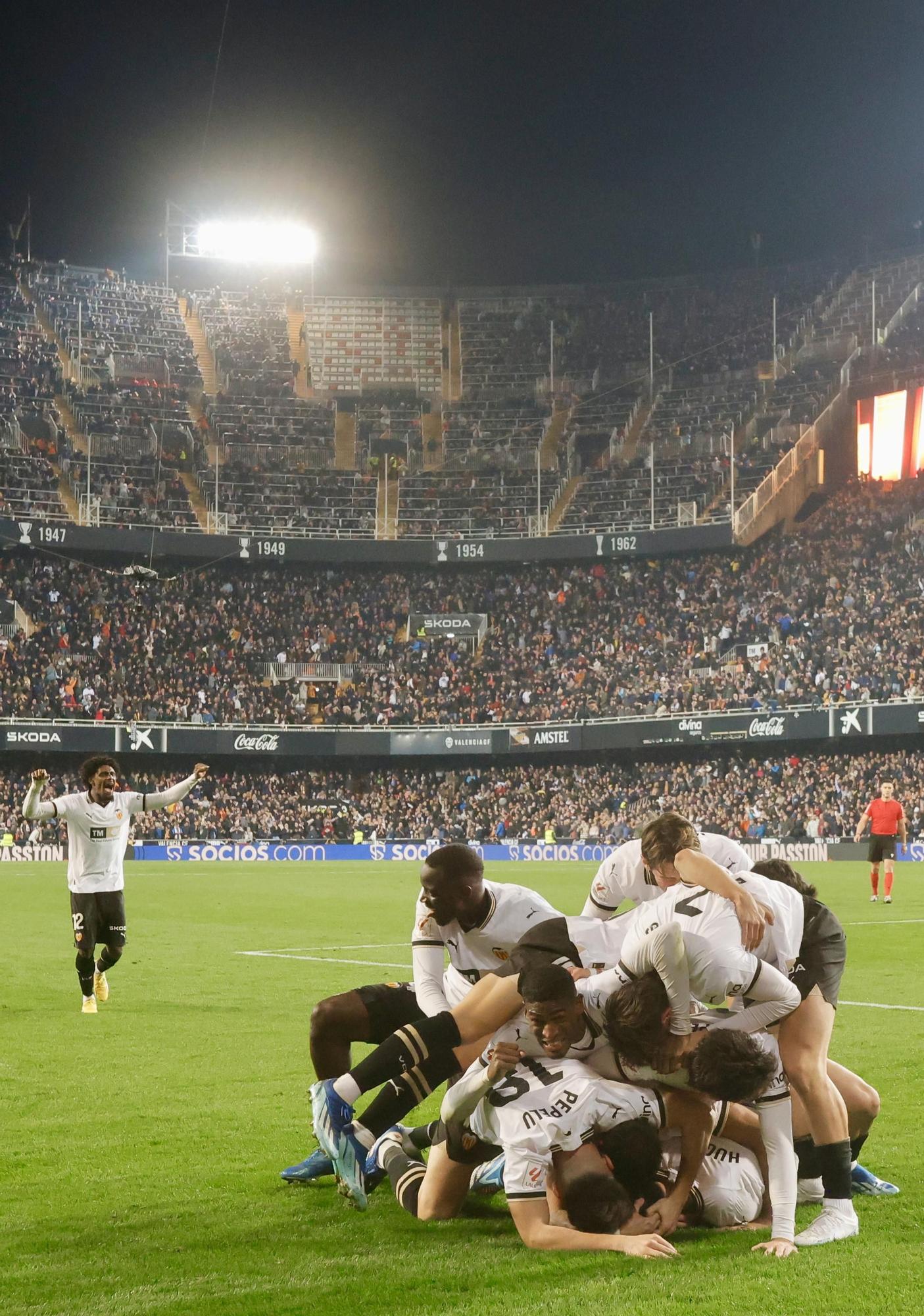 Valencia - Barça en imágenes