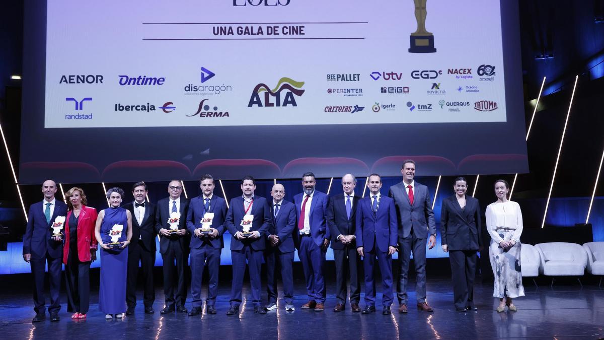 Foto de familia tras la celebración de la gala.