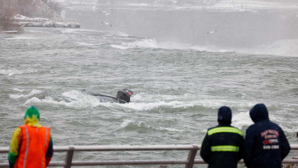 Muere una mujer tras caer con su coche a las Cataratas del Niágara