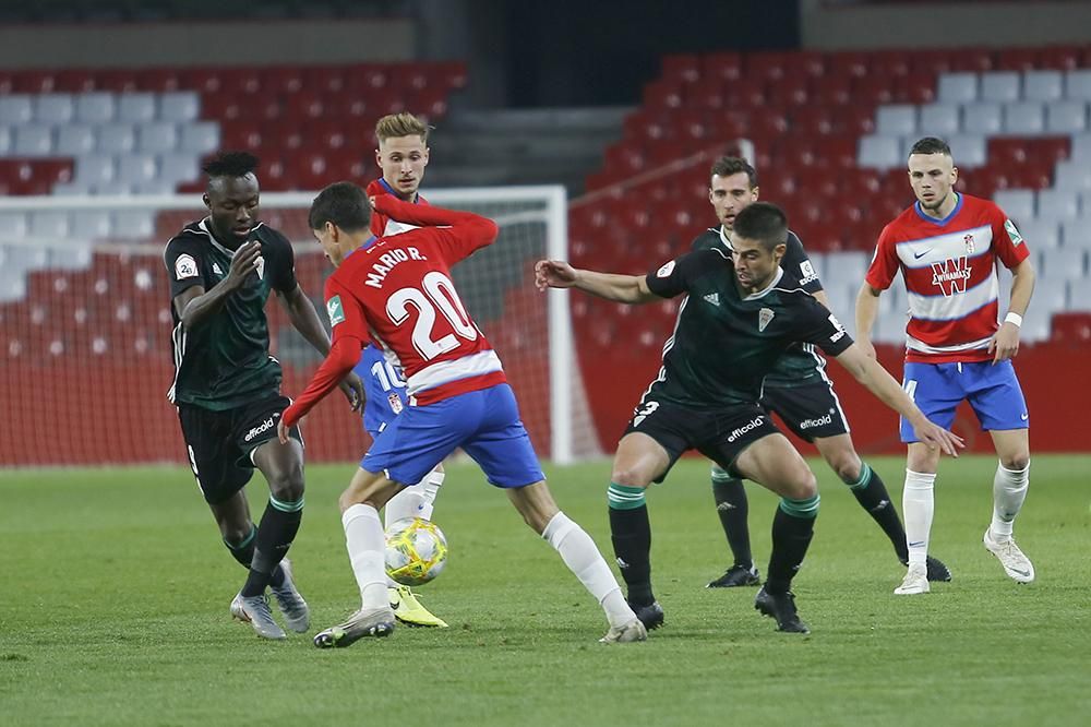 Imágenes del Recreativo Granada-Córdoba CF