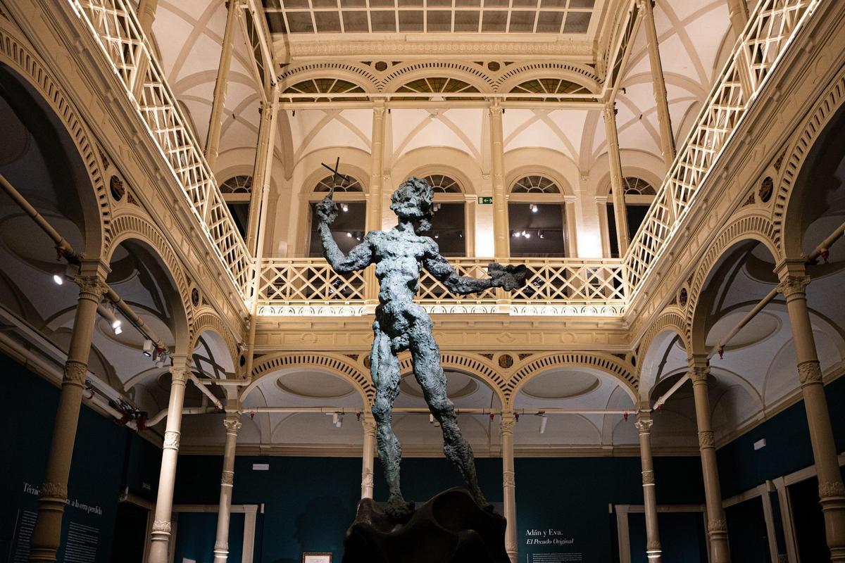 El Dalí més inexplorat reobre el Palau de Gaviria: 14 peces per mirar l’artista des d’un altre angle