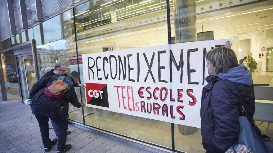 Treballadors de llars d&#039;infants rurals es planten contra la precarietat laboral