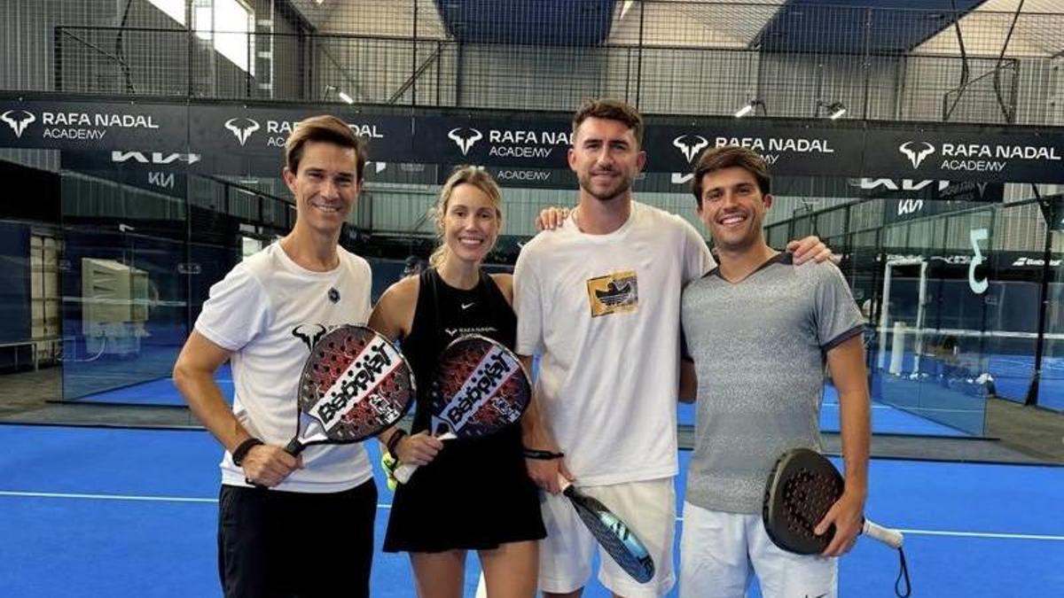 Laporte junto con Maribel Nadal, Tomeu Nadal y Antonio Arenas en la Rafa Nadal Academy.