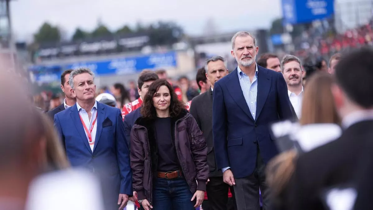Felipe VI preside en el circuito del Jarama el estreno histórico de la Fórmula E en Madrid