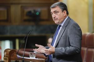 Esteban a Sánchez: “Si no cuida sus relaciones parlamentarias, ¿con quién piensa alcanzar la Moncloa en las próximas elecciones?”