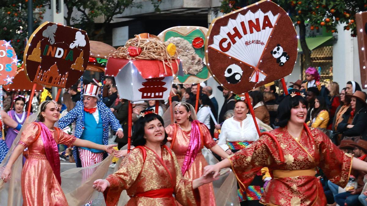 El Entroido vigués más colorido, en imágenes