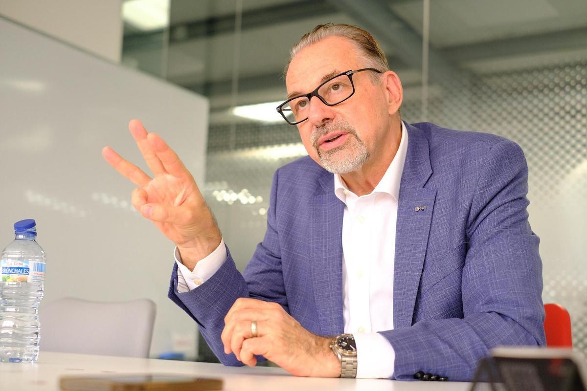 Josef Aschbacher, director ejecutivo de la Agencia Espacial Europea, en un instante de la entrevista.
