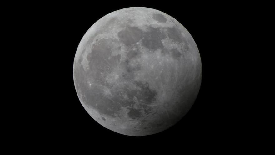 Este domingo habrá eclipse penumbral de Luna.