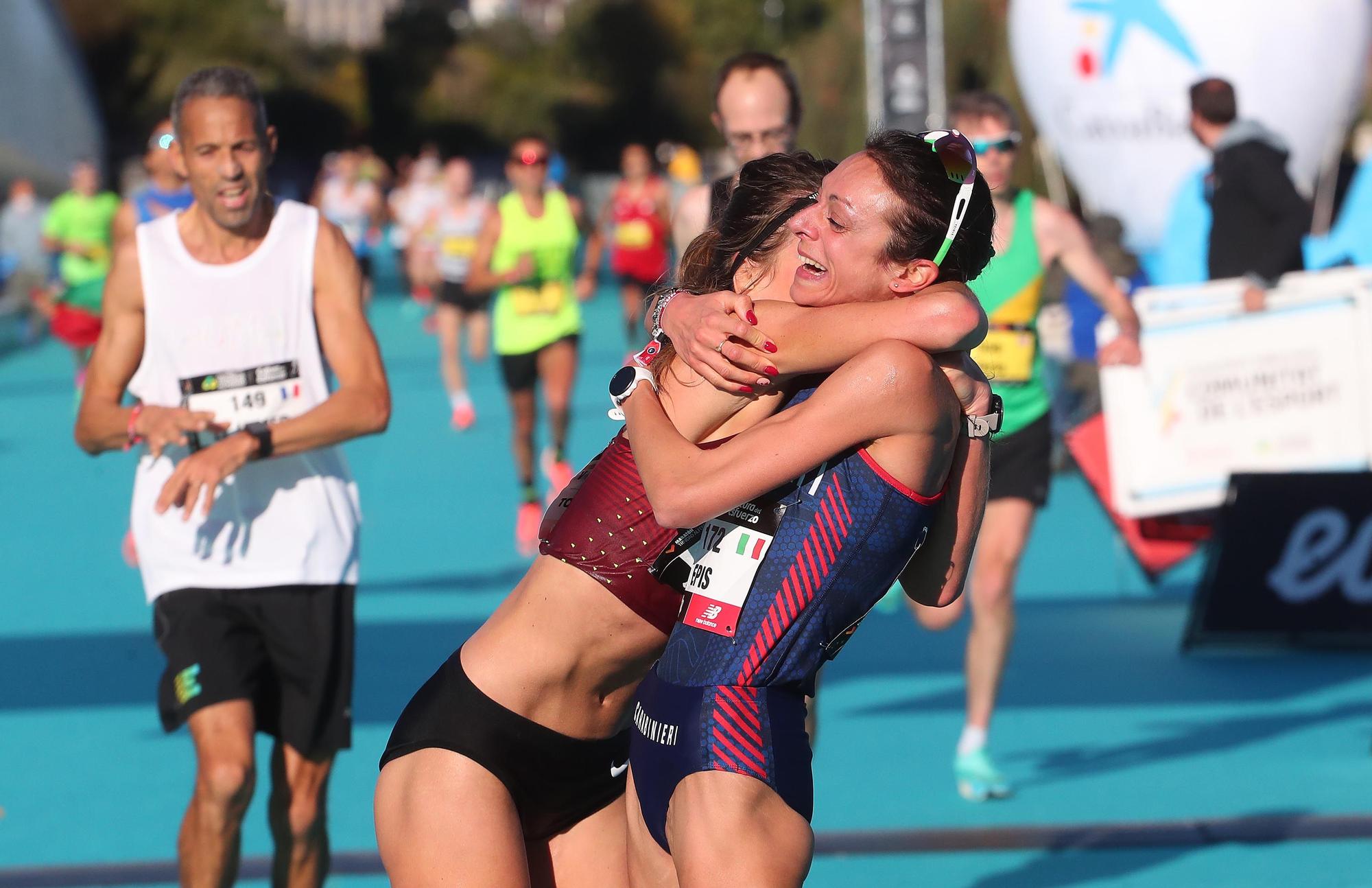 ¡Busca tu foto! Llegada del Maratón Valencia 2021