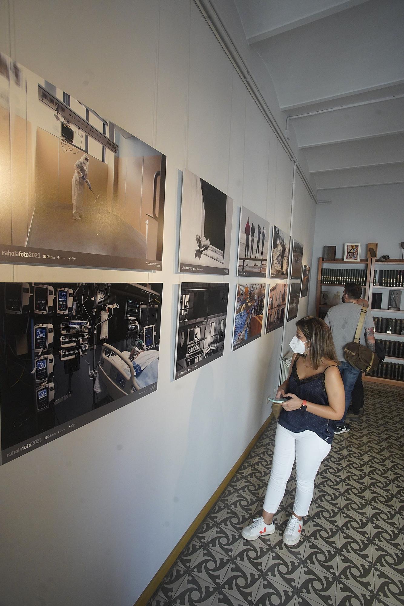 La cara més (in)humana de la pandèmia protagonitza l’exposició Rahola Foto 2021