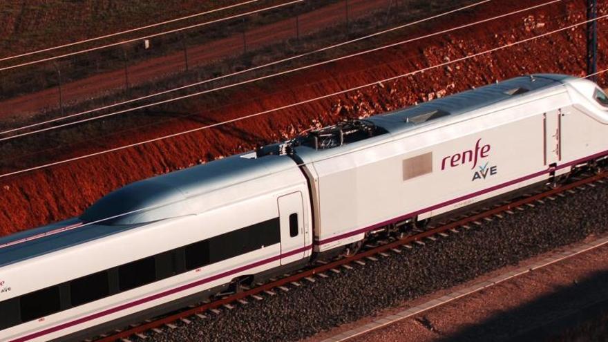 Los retrasos del AVE cuestan a Renfe 30 millones en 6 años