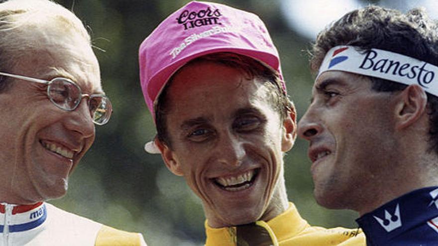 Laurent Fignon, Greg Lemond y Pedro Delgado, en el podio del Tour de Francia de 1989