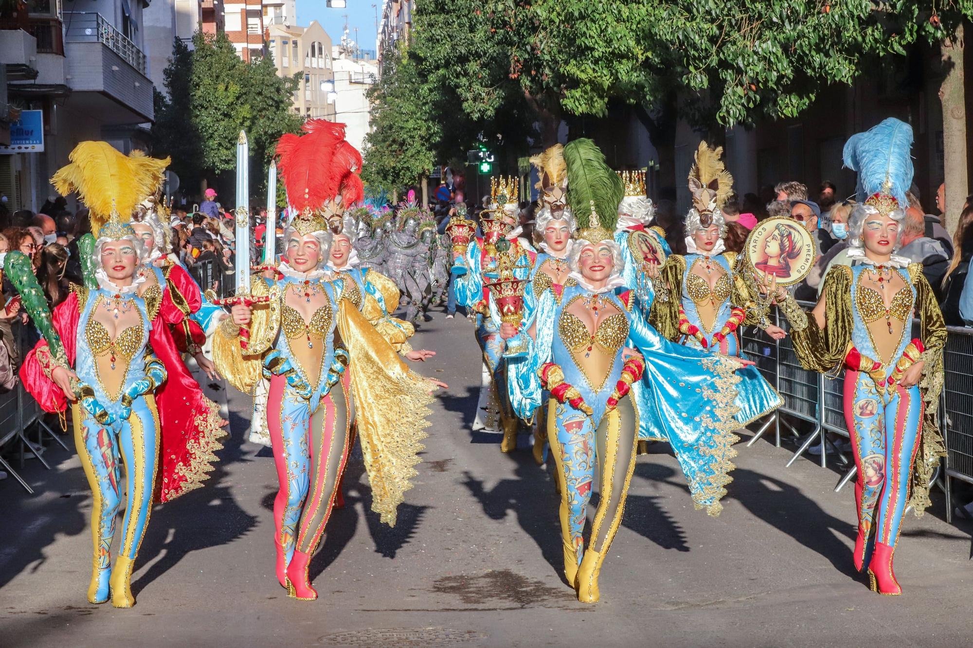 Así son los preparativos para los carnavales de Torrevieja