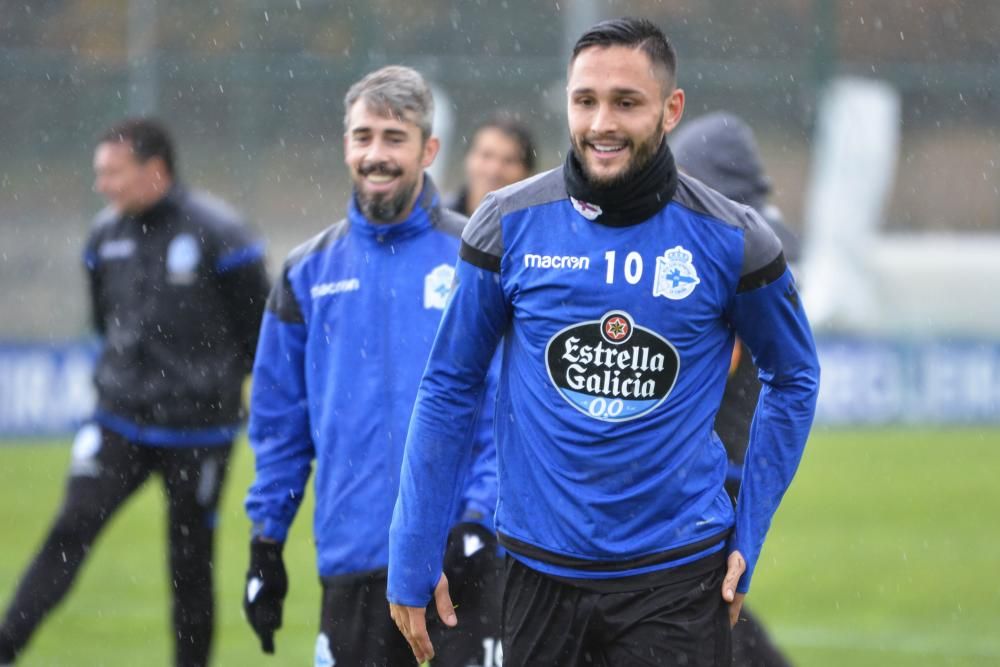 Raúl Albentosa trabajó con el grupo. Al margen se ejercitaron los lesionados Edu Expósito y Gerard Valentín.