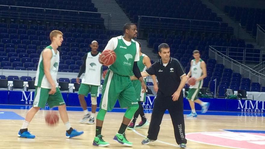 El equipo se entrenó esta tarde en el BarclayCard Center de Madrid