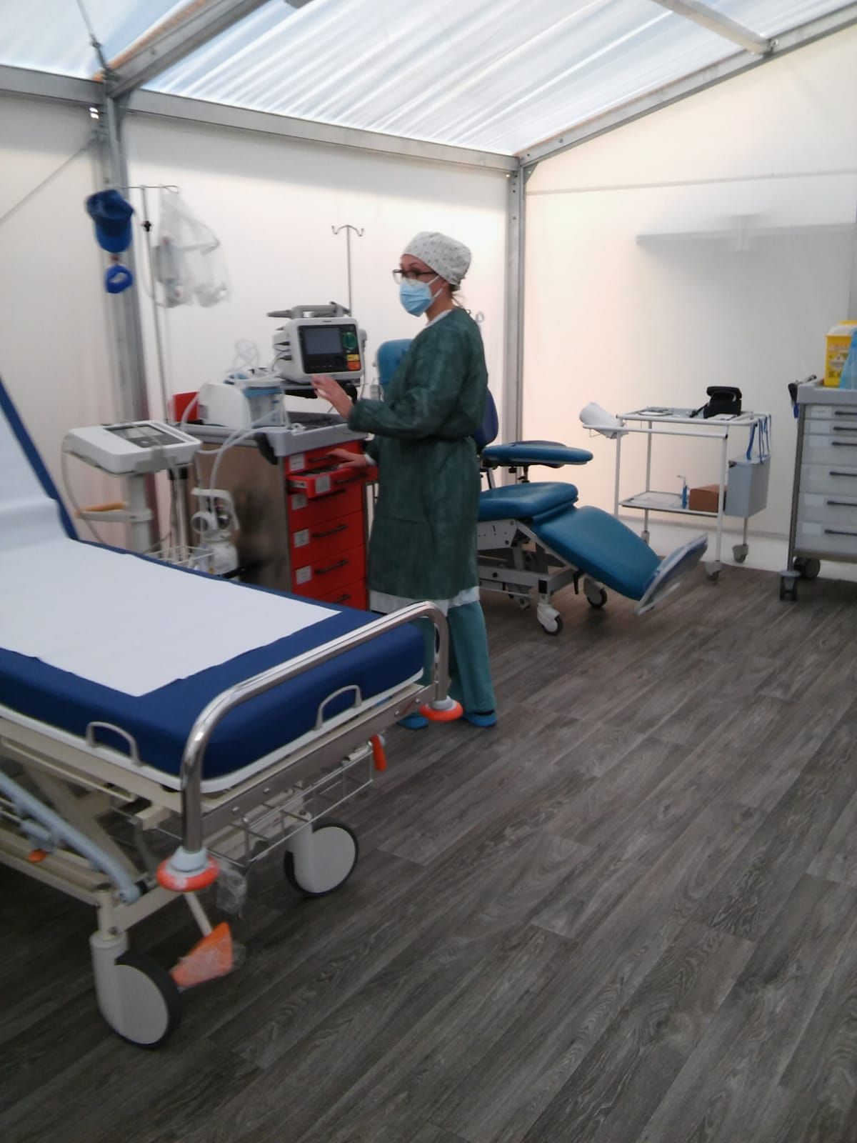 Llegan los primeros pacientes con covid-19 al Hospital de Campaña de Alicante