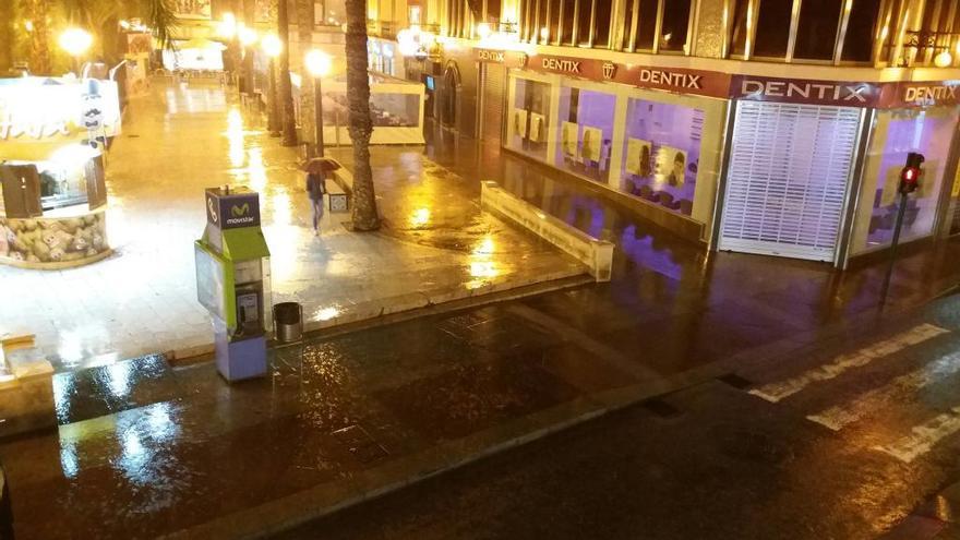 La lluvia ha dejado por el momento 8,2 litros por metro cuadrado en la ciudad.