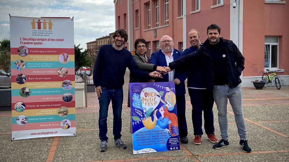 Participants i organitzadors, durant la presentació d’ahir. | ONCOLLIGA