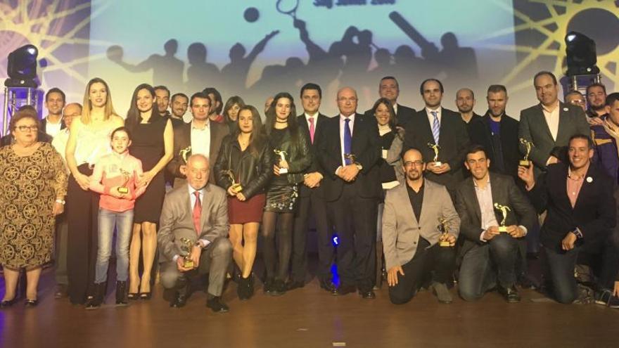 La Gala del Deporte de San Javier ensalza la trayectoria de los mejores de 2016