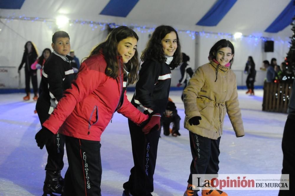 ¡Ya es Navidad en Murcia! Con pista de hielo inclu