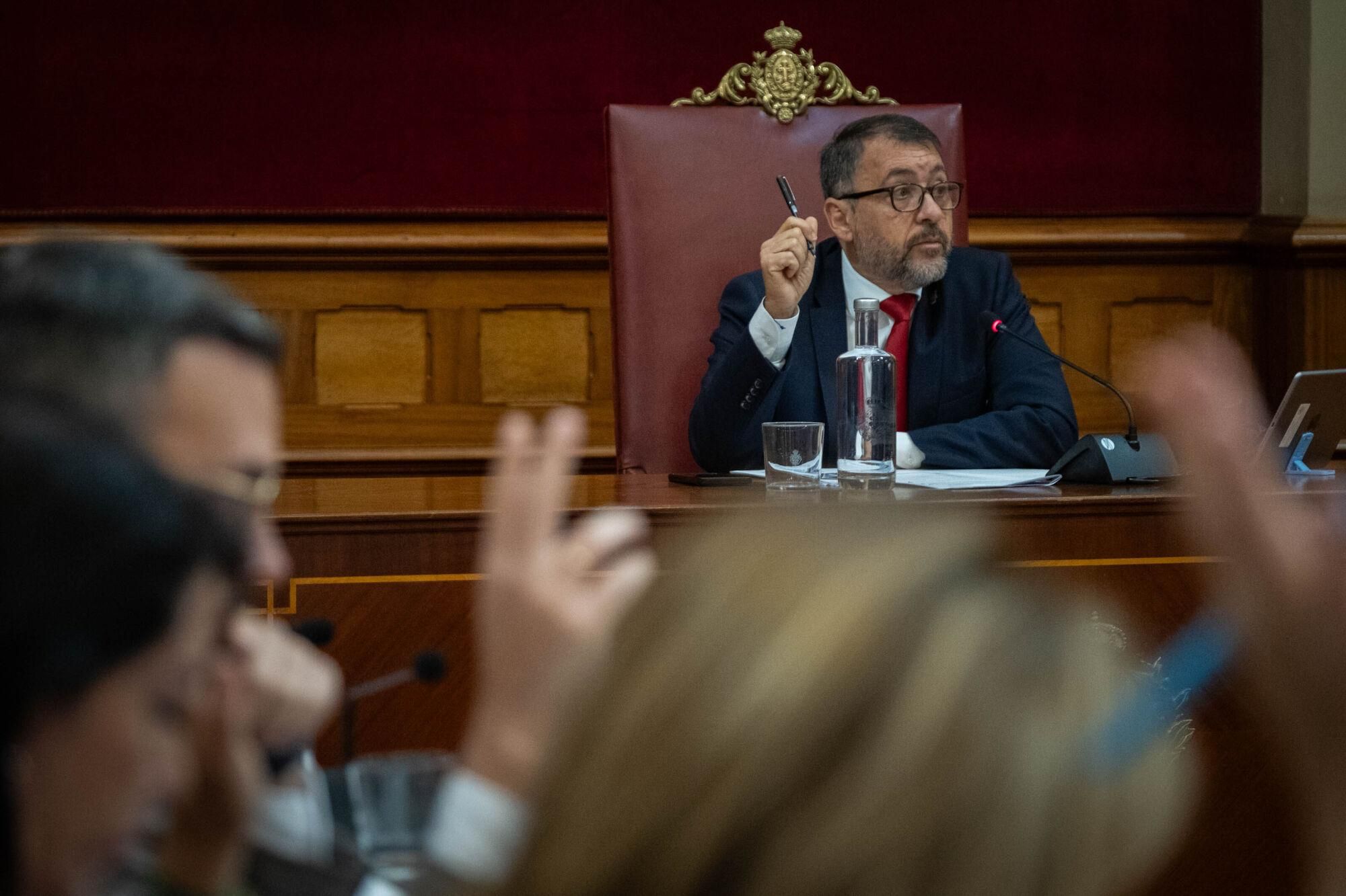 Pleno del Ayuntamiento de Santa Cruz 