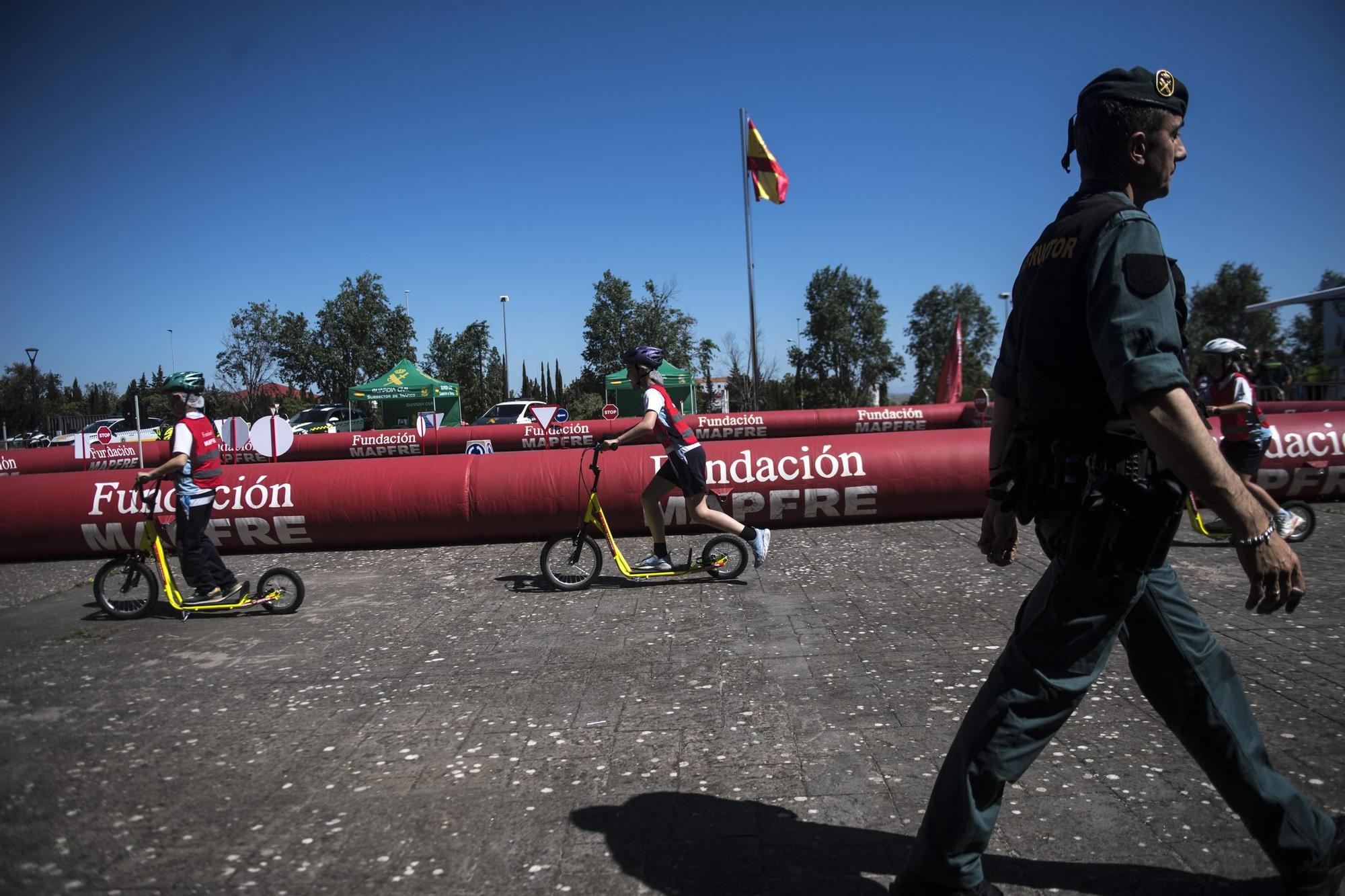 Galería | La caravana de seguridad vial, en Cáceres